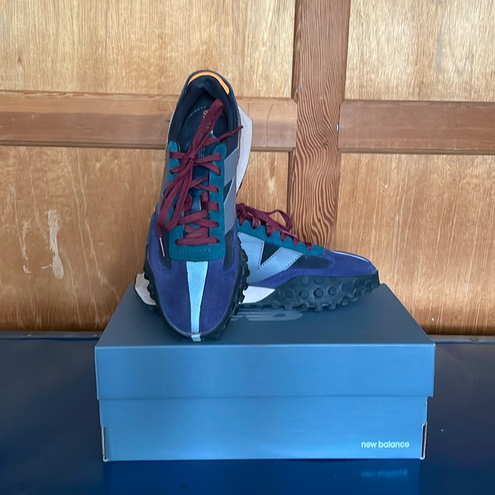 NEW BALANCE XC-72, SIZE US MENS 8, MULTICOLOURED